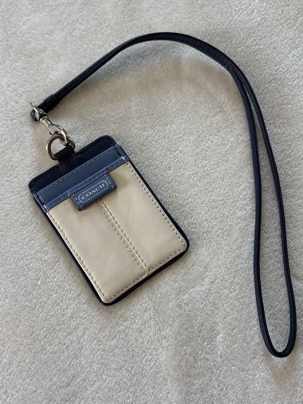 Daisy Spectator Leather Coach Lanyard ID Blue Cream